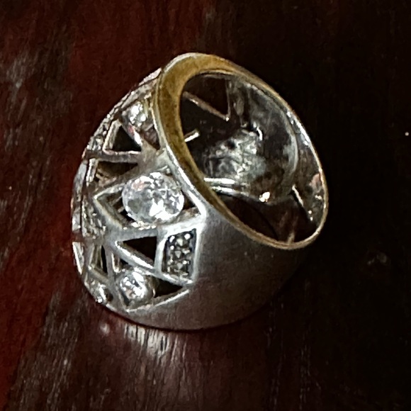 Silver and CZ Ring - Picture 6 of 6